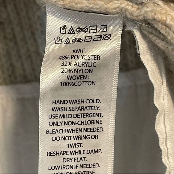 Sincerely Jules Cable Knit Sweater Vest with Attached Button Up Top M - Picture 4 of 4